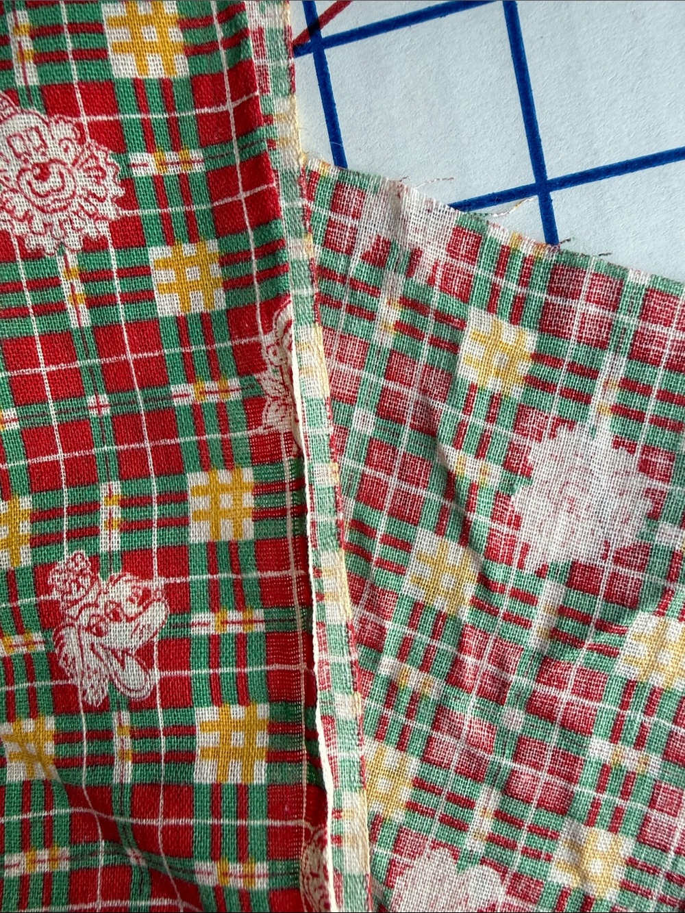 Vintage Feed Sack Style Floral Plaid Fabric + Red Cotton Lot - Picture 16 of 16